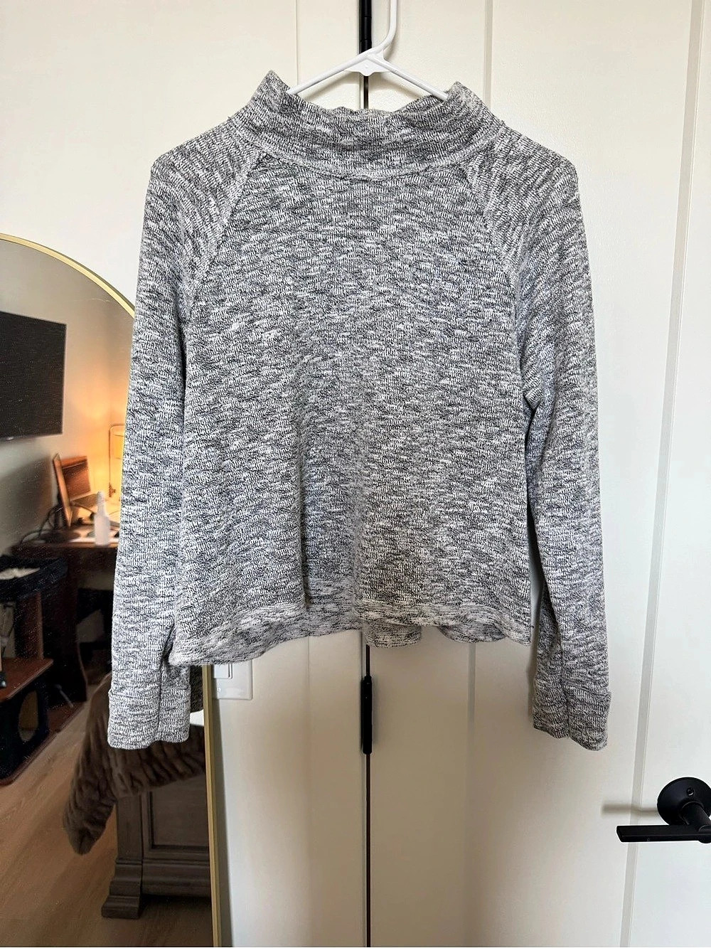 Abercrombie and Fitch Mock Neck Pullover Sweatshirt Gray